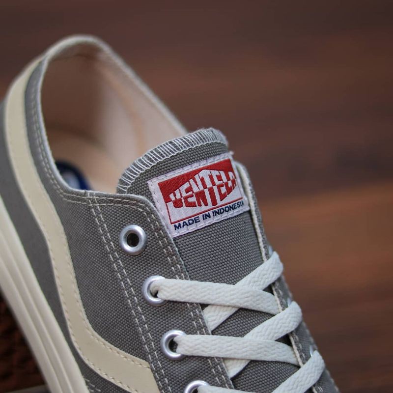 Ventela public low grey