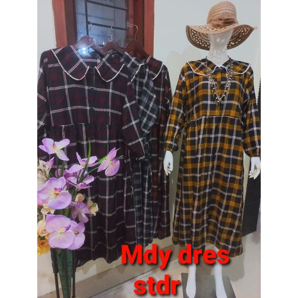 Midi dres bunga Midi dres Kotak