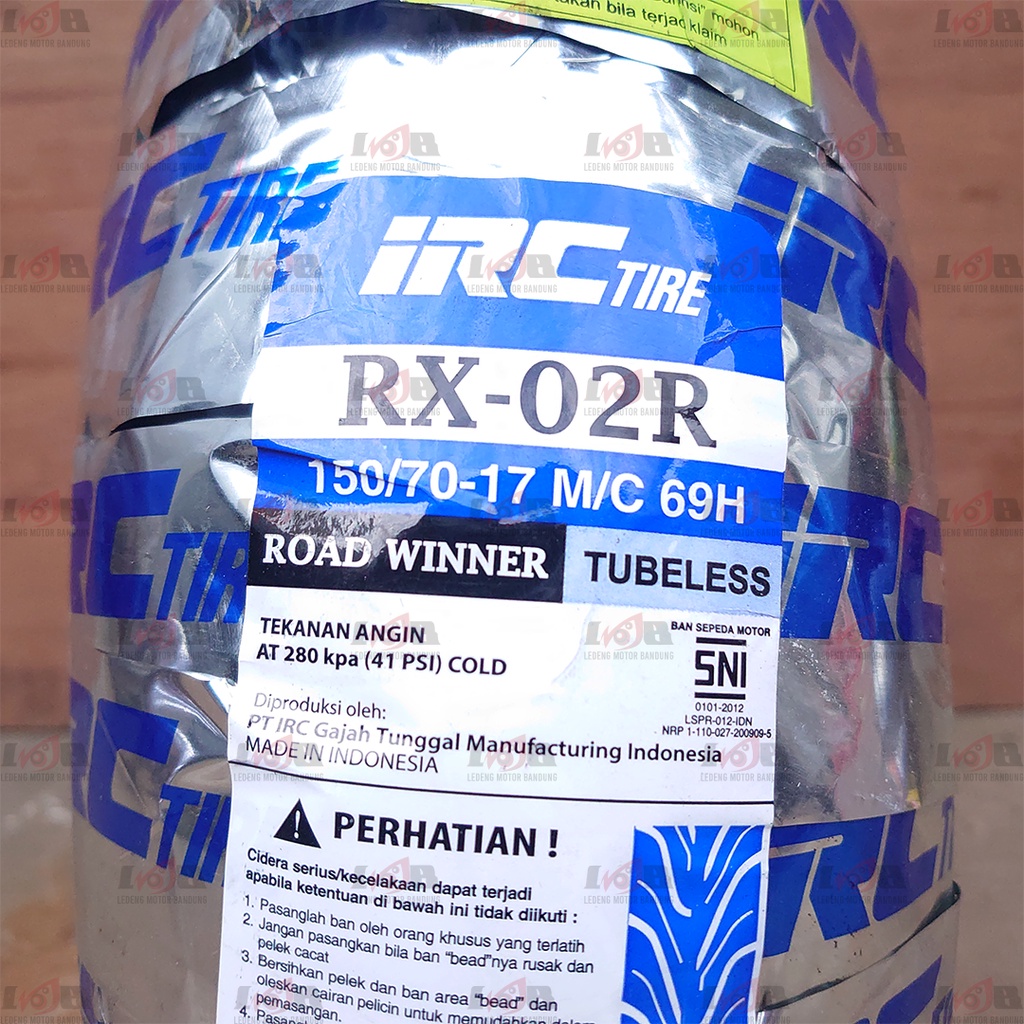 IRC 120/70-17 RX-02 Road Winner Ban Luar Tubeless Depan Motor Sport ZX25R Yamaha Honda Kawasaki Universal