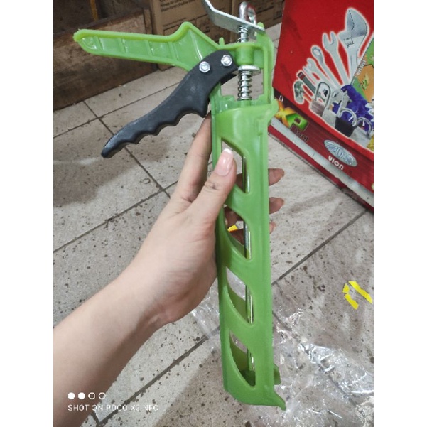 

alat tembak lem kaca/ sealant gun stik alat tembak lem silikon body plastik tebal berkualitas