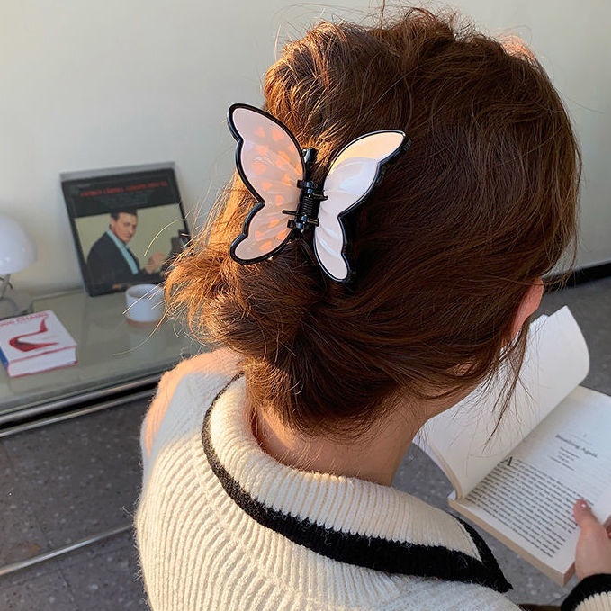 Jepit Rambut Bentuk Butterfly Bahan Akrilik Gaya Korea Untuk Wanita