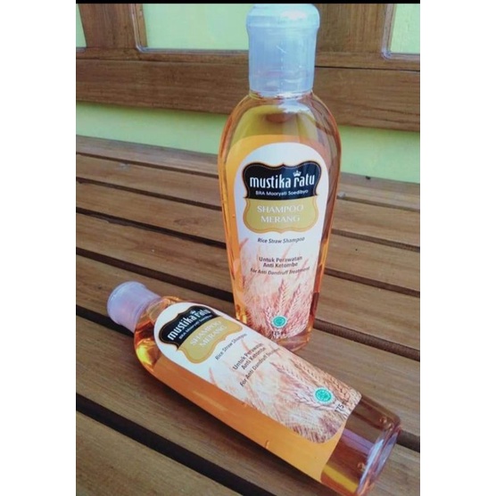Mustika Ratu Shampoo Merang