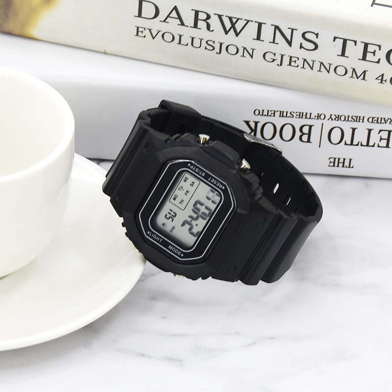 ［Ready Stock］Jam tangan digital segi jam wanita pria fashion Hot cewek cowok s1034