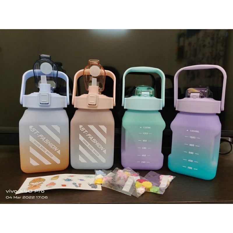 [ NEW ] BOTOL MINUM VIRAL GRADASI GEMOY KOTAK 1500ML FREE STICKER 2D&amp;3D