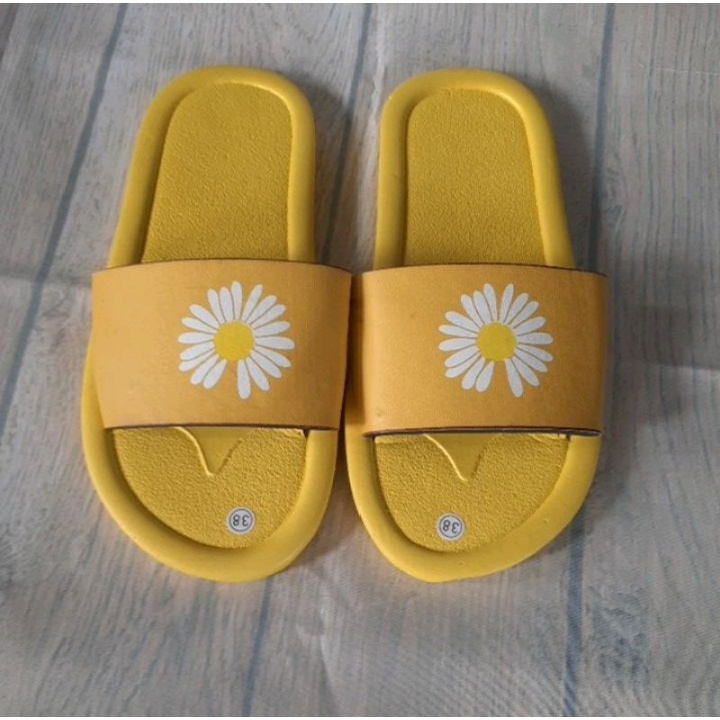 SANDAL WANITA SLOP BUNGA DAISY