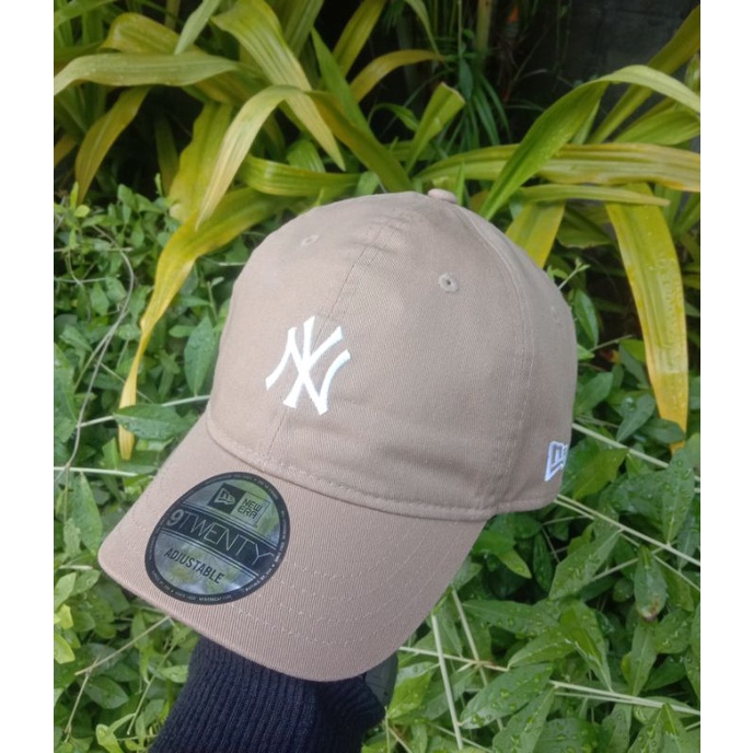 Topi NEWERA 9TWENTY Logo "NY" Visor pendek khaki ORIGINAL Baru