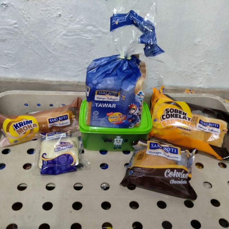 paket roti sari roti free Lunch box