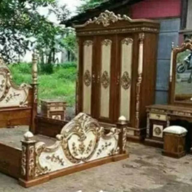 Set kamar tidur cinta