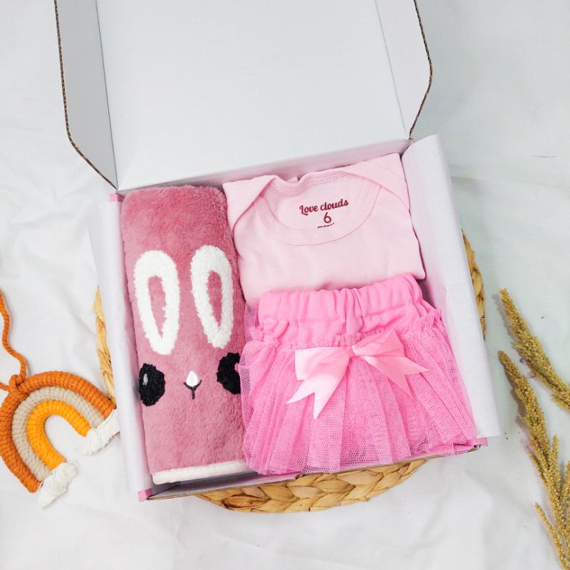 Hampers Bayi / Kado Bayi / hampers bayi perempuan / hampers bayi laki laki / Hampers Baby-Charlotte Pink