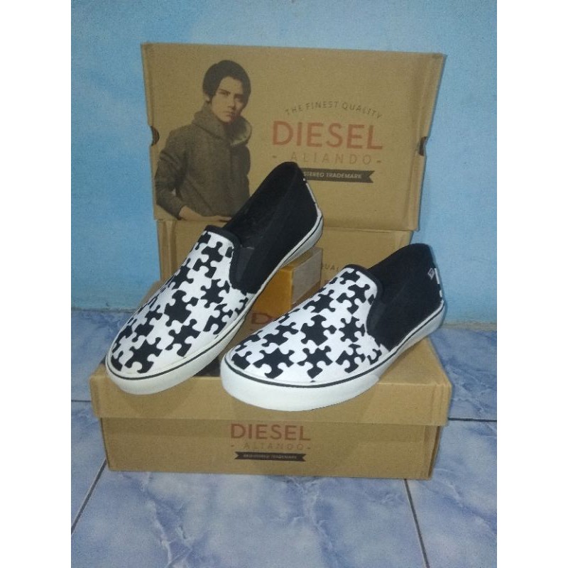 sepatu diesel pria/wanita