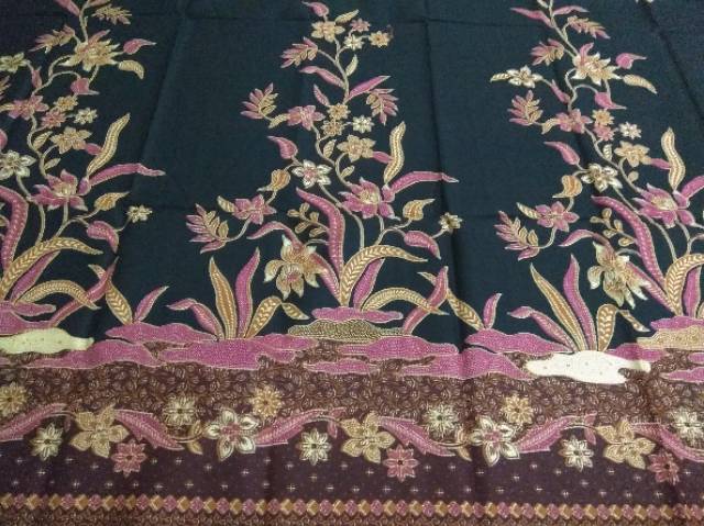 Kain batik jarik printing hitam manis bunga pink