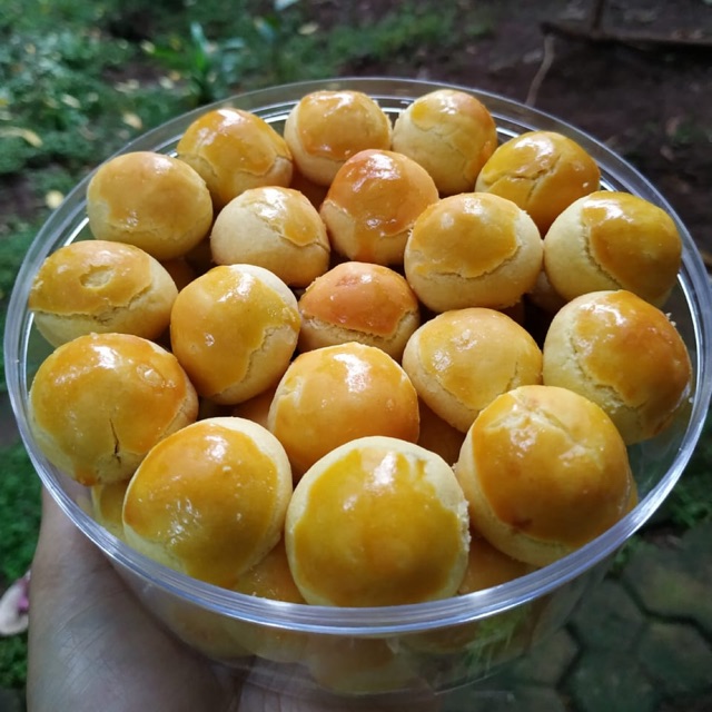 

KUE KERING - NASTAR