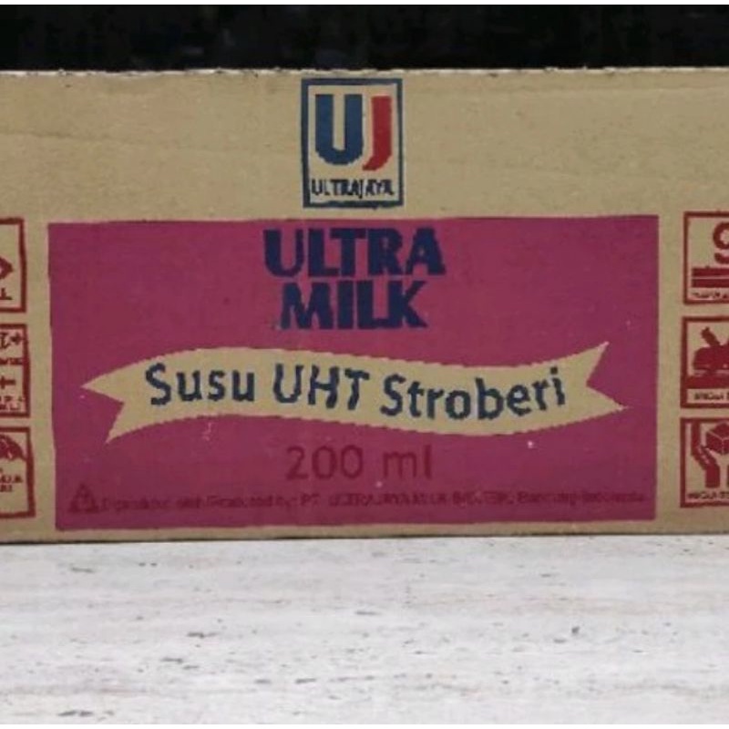 

ULTRA MILK Susu UHT Stroberi, Coklat, Full Cream 200 ml 1dus (24)
