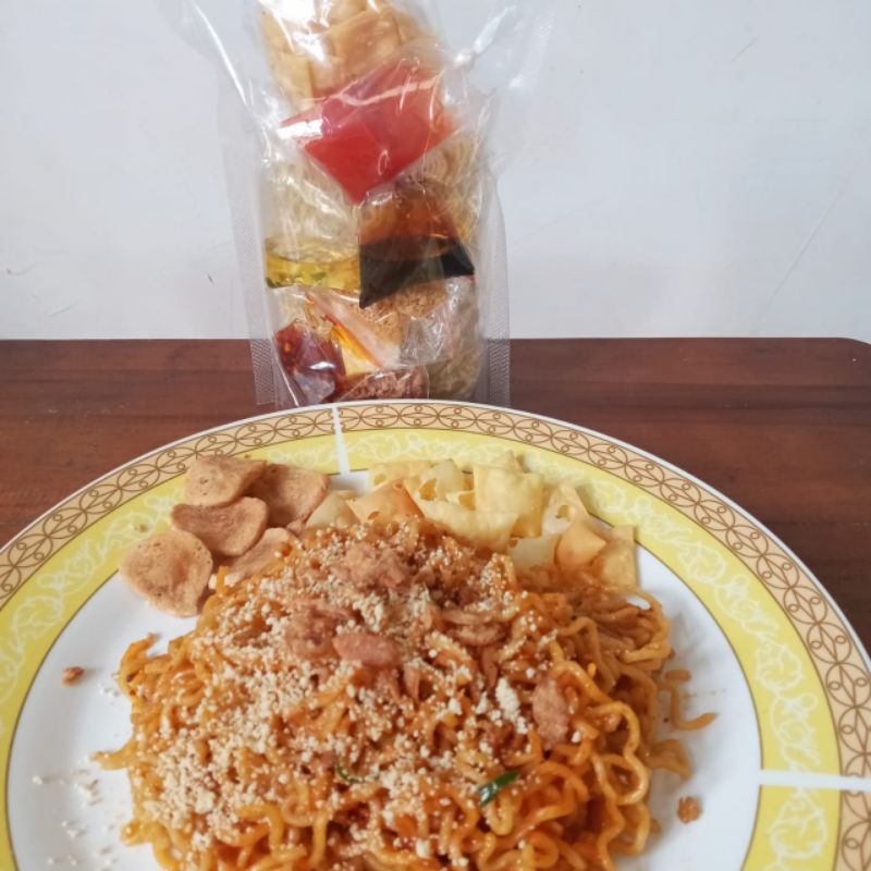 

MIE ABANG PEDAS (MIE JEBEW)
