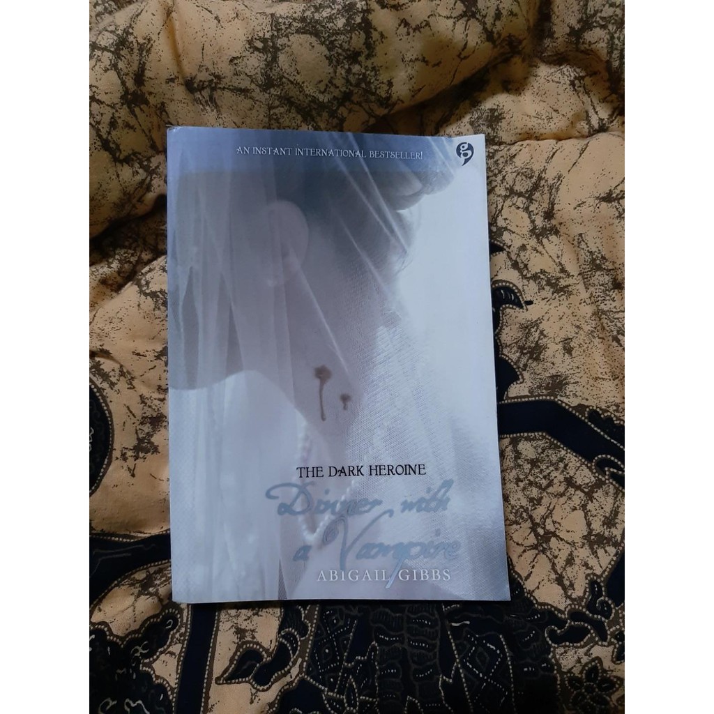 DISKON NOVEL 70%-THE DARK HEROINE; DI