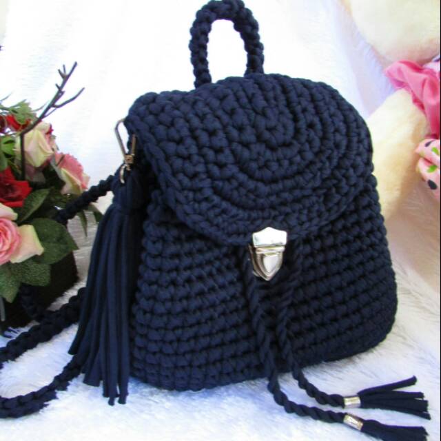 Tas rajut model ransel