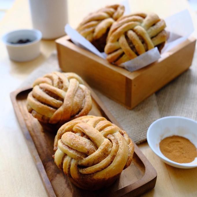 

Discount Milkbites Swedish Cinnamon Bun - Box of 9