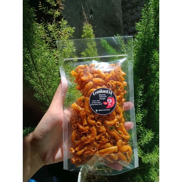 

CEMILAN TERLARIS PEDAS BASRENG SEBLAK PANGSIT MAKRONI KEMASAN 150 GR