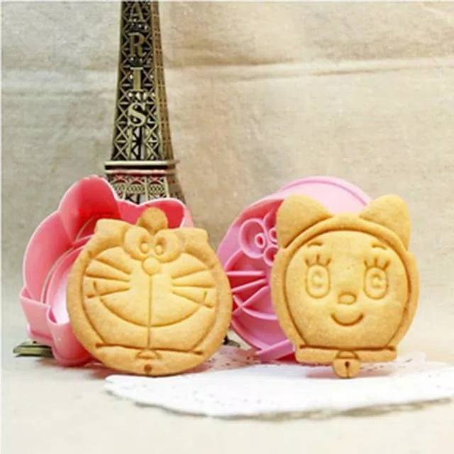 2pcs cetakan kue kering cookies cutter biscuit fondant doraemon dorami cetakan kukis