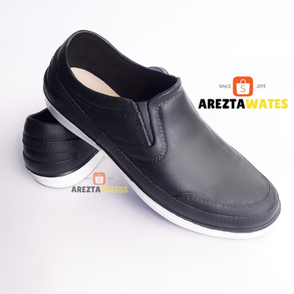 Sepatu karet pria slip on Yumeida SP 7091L