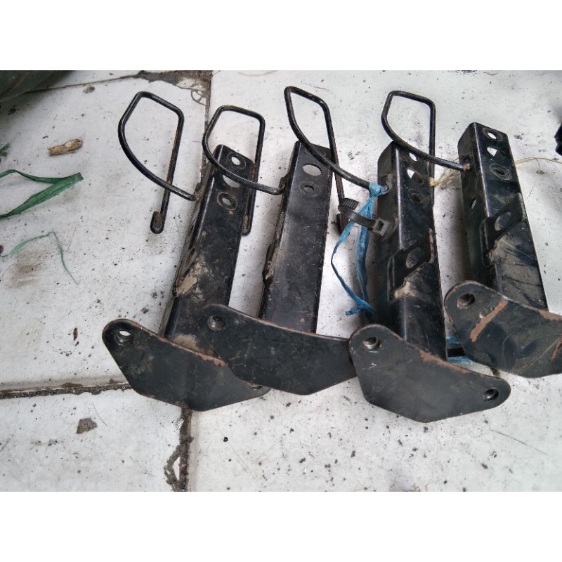 dudukan tameng dalem  Mio j original