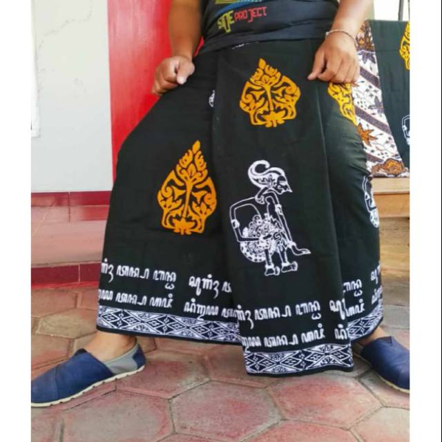 Sarung Batik Wayang Sosrokartono