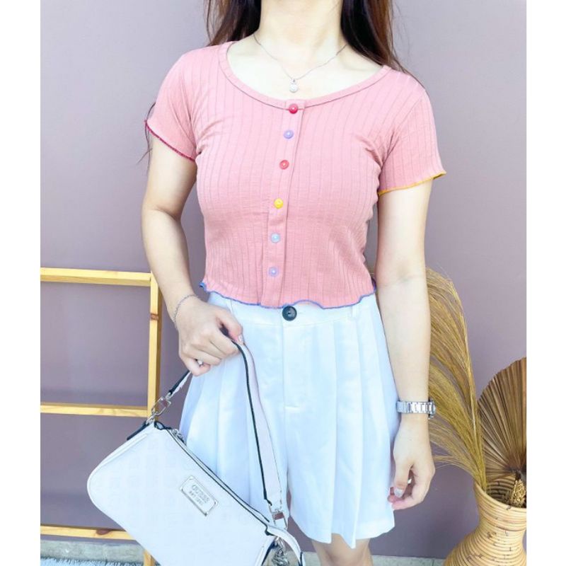 Tshirt Crop Top Variasi Kancing Depan