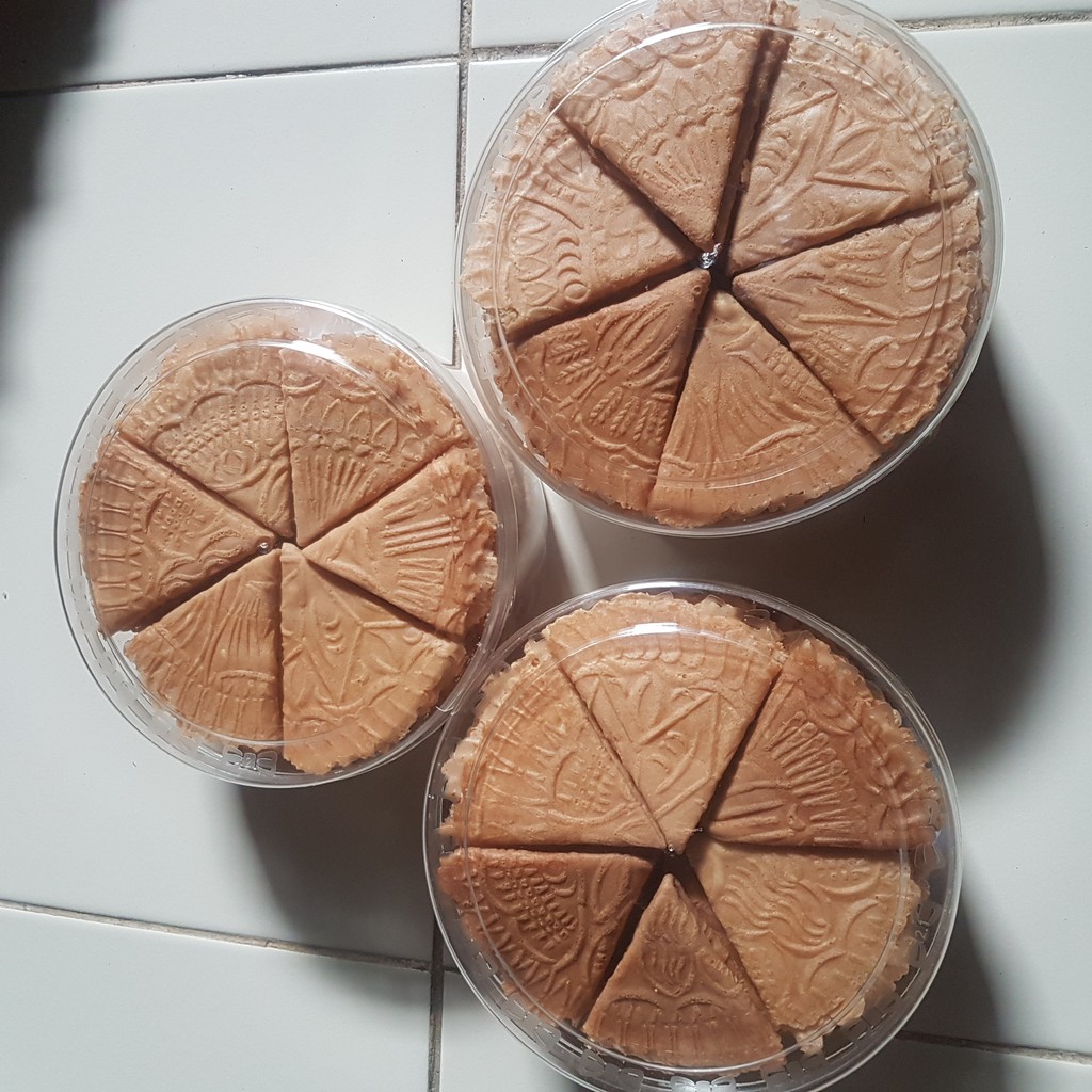 

Kue Semprong / Kue Kering