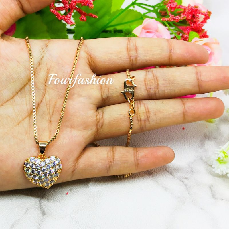 Fourfashion Kalung Liontin Dewasa Love Full Permata Premium