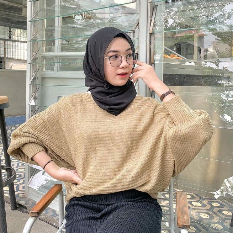 Oke Price.. betwing prily rajut blouse/baju rajut wanita/rajut premium /outerwear