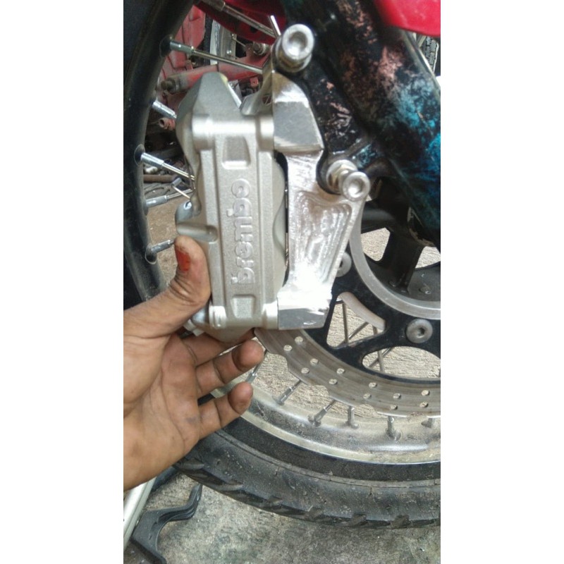 kaliper brembo 4piston barang original