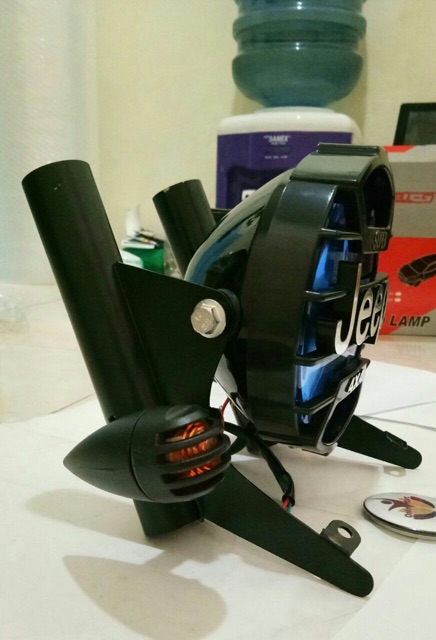 lampu jeep plus breket hitam plus sen variasi rx king mega pro cb vixion gl pro gl max