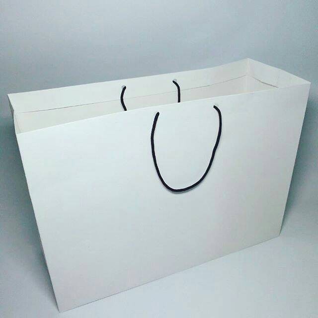 

PROMO paper bag, paperbag Bahan Ivory putih besar Landscape polos