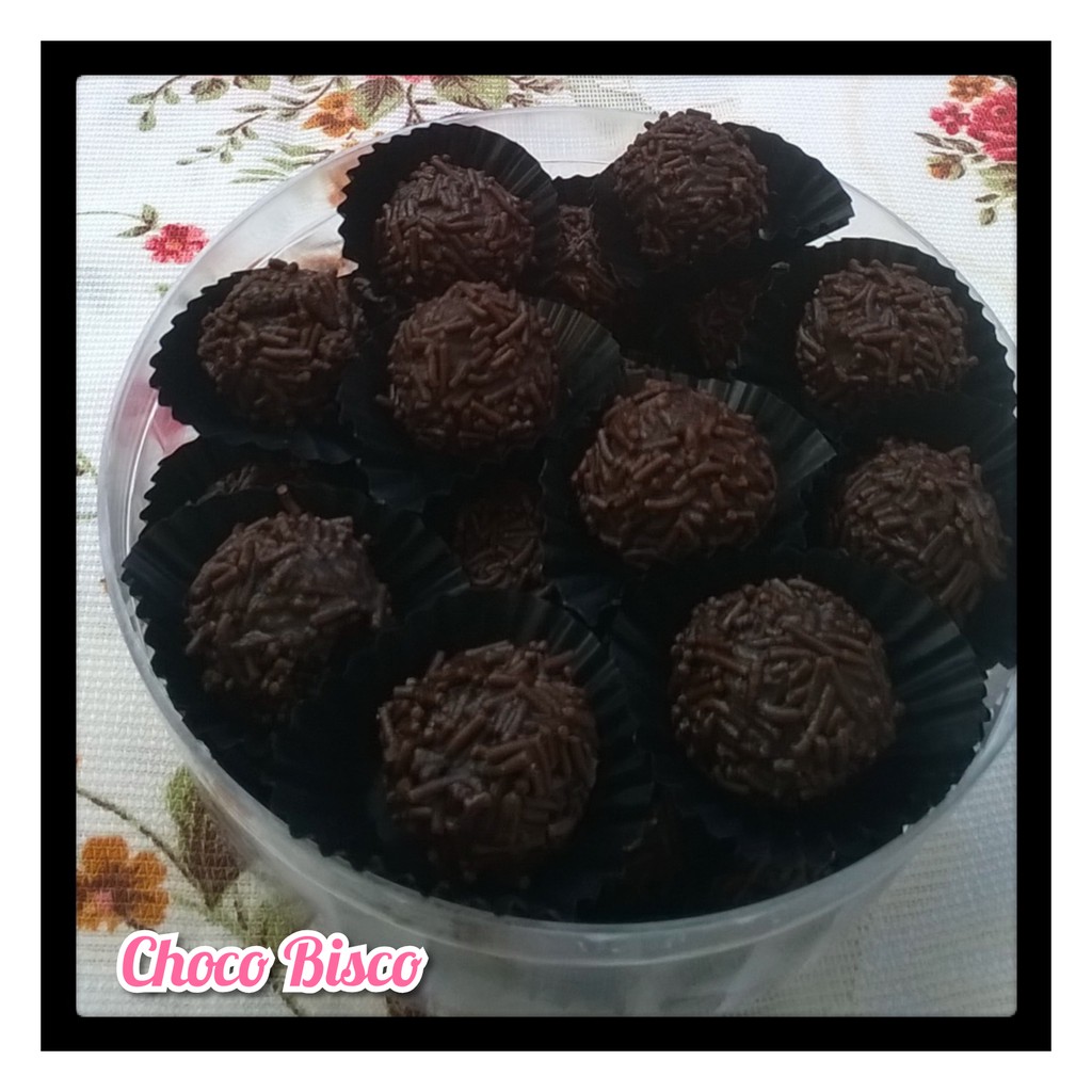 

Kue Lebaran Kekinian Choco Bisco - Fresh Made by Order