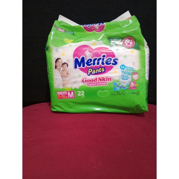 Pampers MERRIES M 22