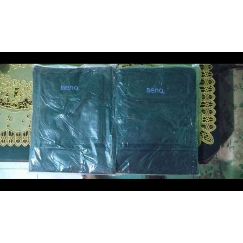 Tas LCD Proyektor BENQ