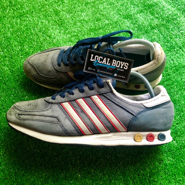 Sepatu adidas LA trainer navy