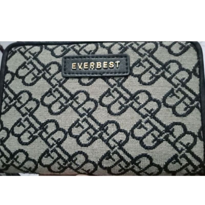Preloved dompet merek everbest ori