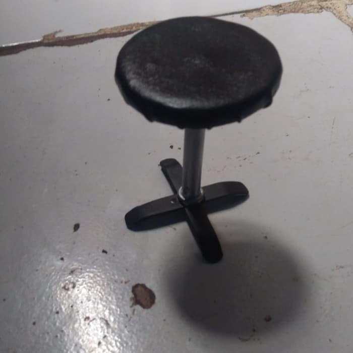 kursi / bangku musik hot toys kitbash pichen enterbay