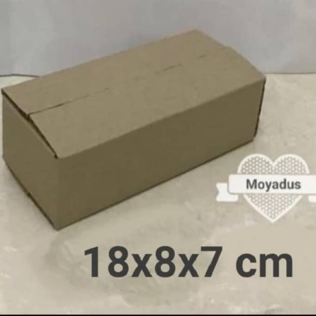 

Kardus uk. 18x8x7 cm ...Karton singelwall polos