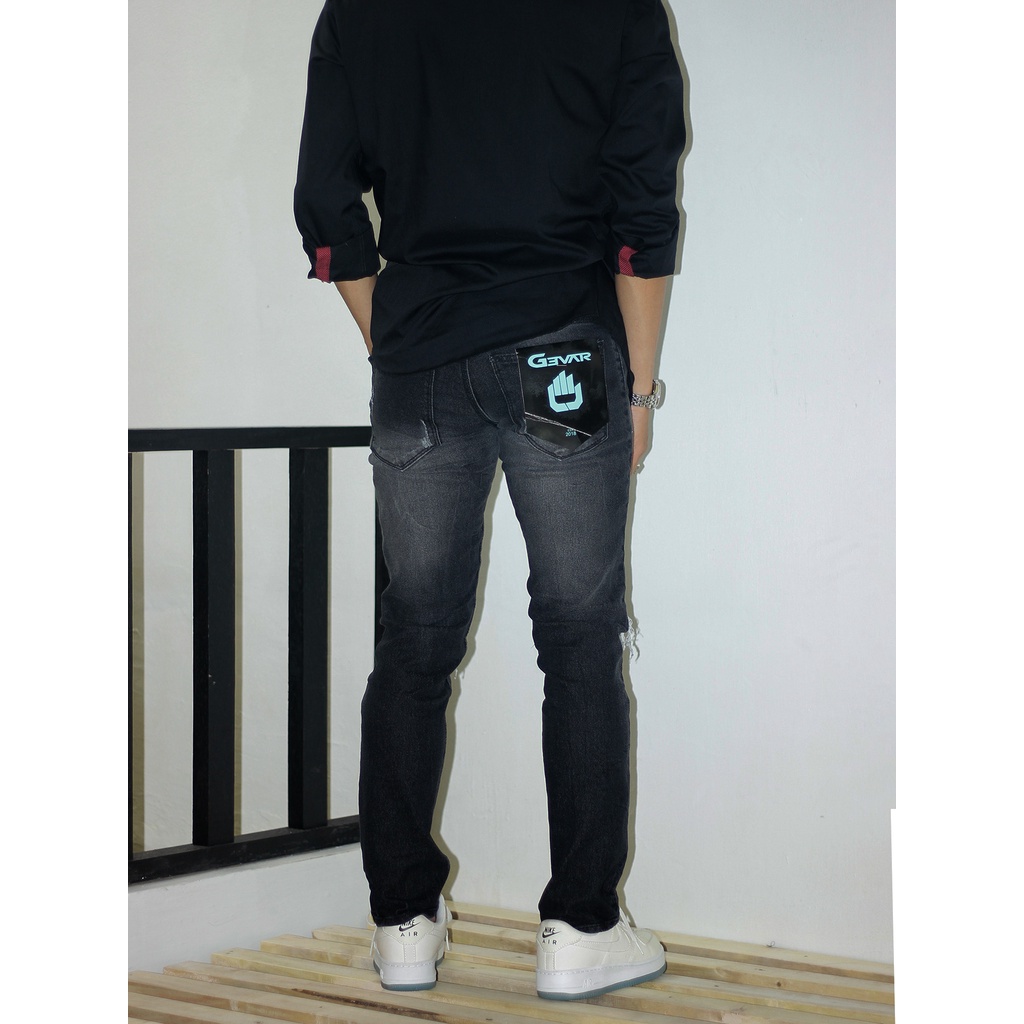 GEVAR Celana Jeans Scrub Ripped Sobek Blackwash