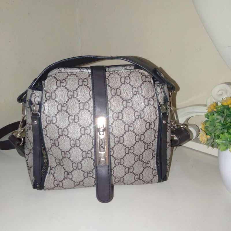 TAS ALA GUCCI PRELOVED / TAS SELEMPANG ALA GUCCI PRELOVED / TAS PRELOVED ALA GUCCI