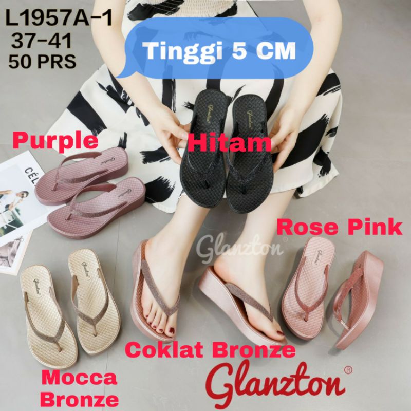 L1957A-1 Glanzton Wedges Motif Tikar 5cm &amp; 2,5cm Sandal Jepit Wanita Karet Jelly Gliter Tali Blink Glitter Glossy Model Kepang Kotak Anyaman Anyam Cantik Import Casual L1957 1957 L1957A L1895 Sendal Japit Impor Perempuan Cewek Glanston Glaston