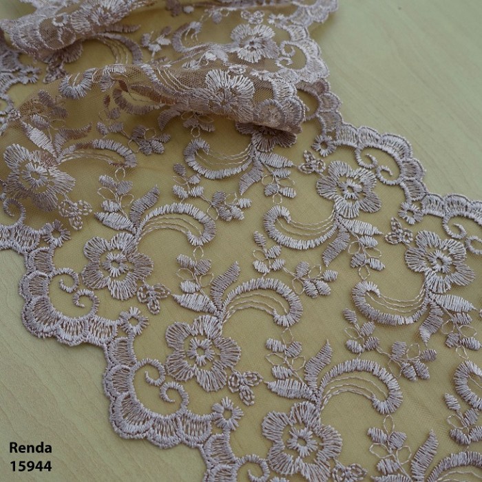 Kain Renda / Kain Renda Bordir Tile Bunga Besar NR2-15944(per yard) - Off White