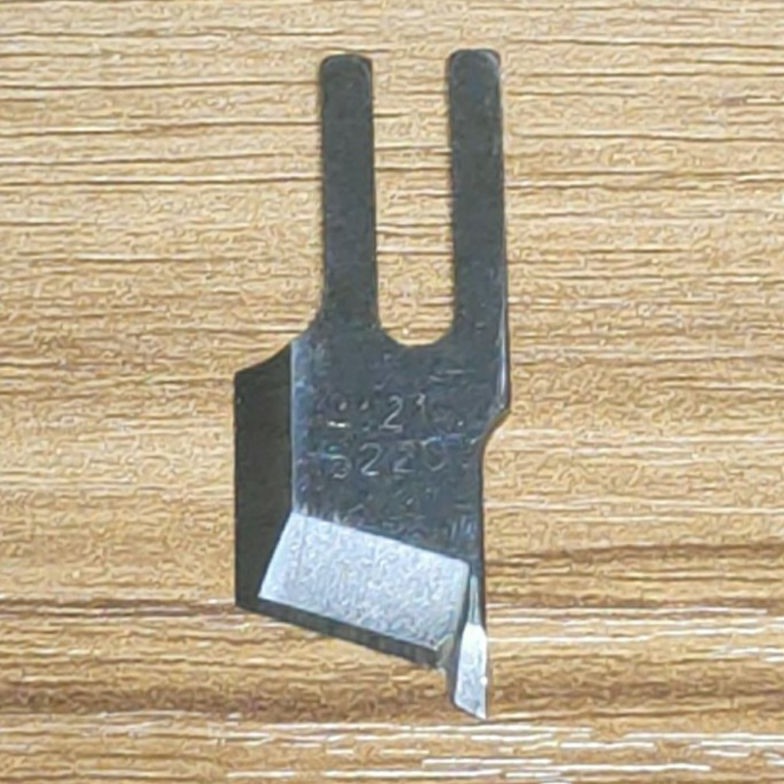 Pisau Juki B4121-522-000 Mesin Jahit Juki DLM-522-DLM-5200
