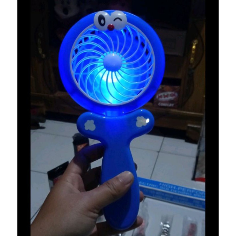 Kipas Angin 3 In 1  Kipas Genggam,  Duduk Jumbo Dan Led Rechargeable