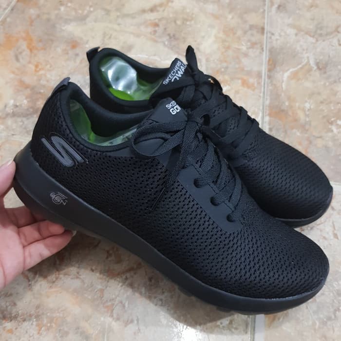 Sepatu Casual Skechers gowalk max tali
