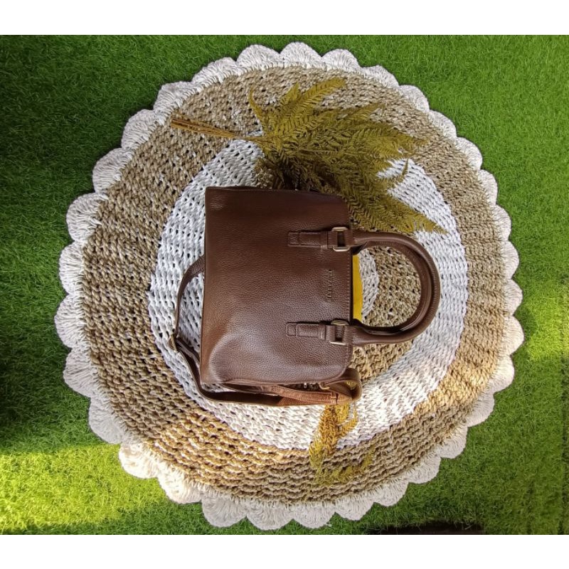 preloved tas bermerek berkualitas harga murah meriah terjangkau Elizabeth