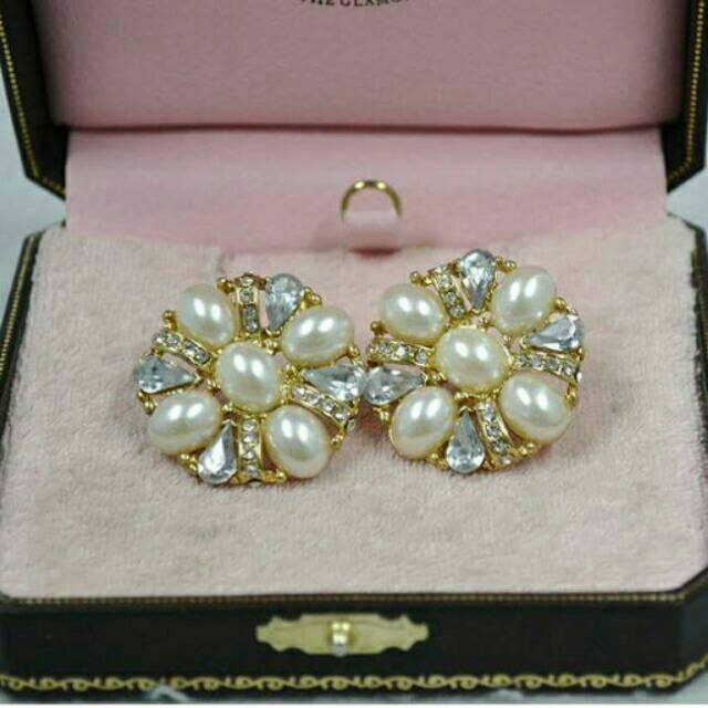 Anting Monet