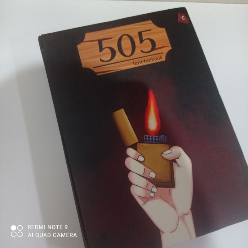 [ PRE-LOVED ] Fanbook Taekook 505 Vkook by lanetaekook read desk